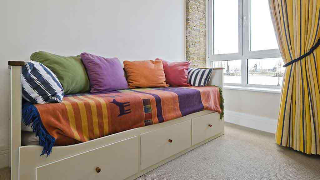 How to buy the best sofa bed