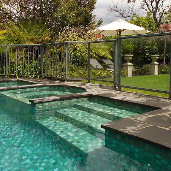 Protector Aluminium / Bunnings Aluminium Loop Top Panel Pool fence